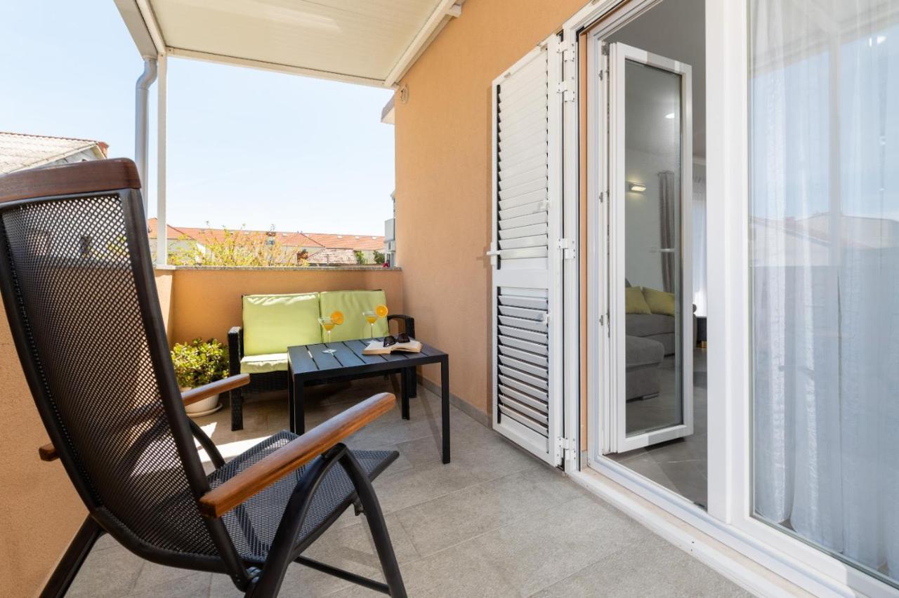 Apartment Vuletin Kastela Exterior photo